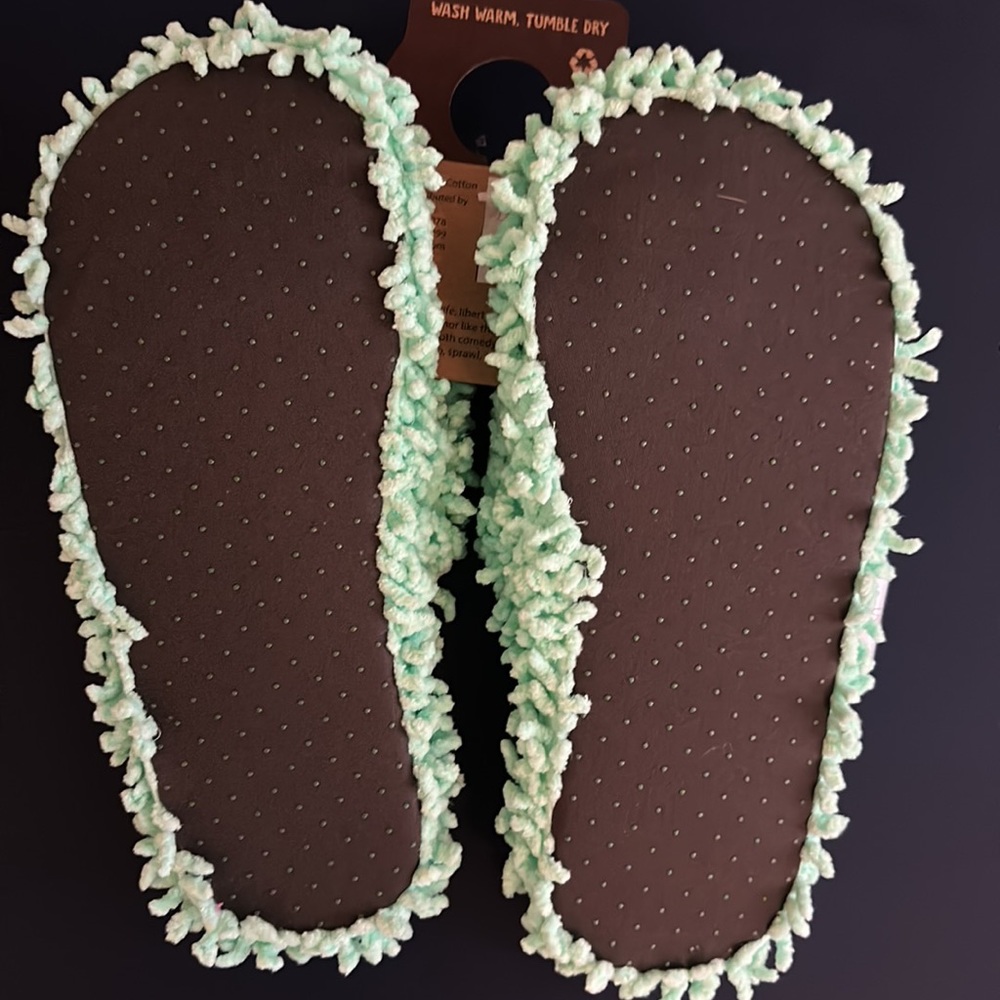 Spa Slippers - Picture 2 of 2